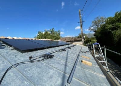 début installation panneaux photovoltaïques à Montceaux