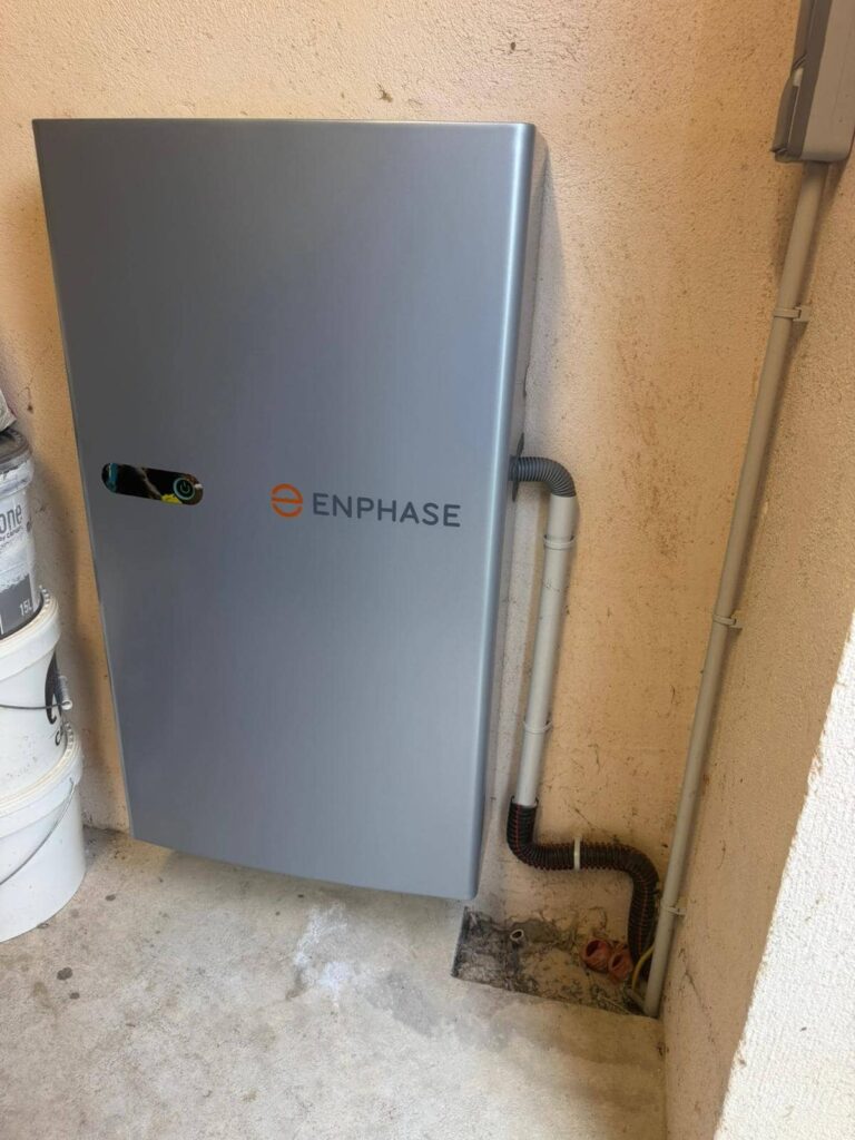 Batterie ENPHASE IQ de 5kWh installée à Montceaux